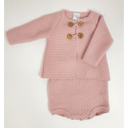 Conjunto Bombacho y Chaqueta Rosa.